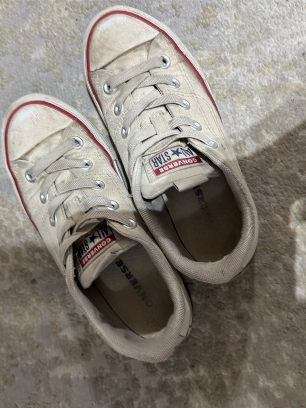 Converse Kids Low-Top Canvas Sneakers in Cream with Red Trim